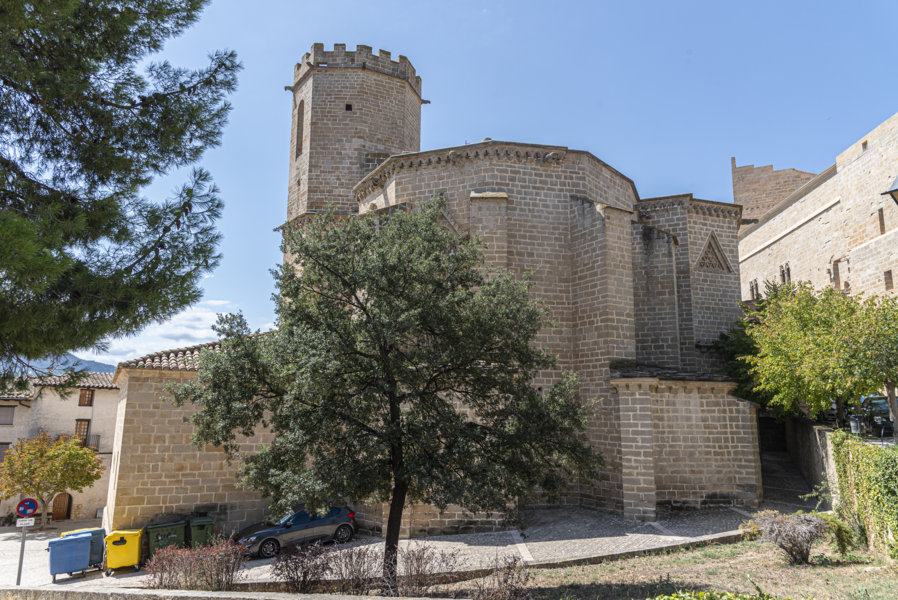 Teruel - Valderrobres 31 - iglesia de Santa María la Mayor.jpg